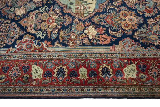 Corner detail of 1930s Kashan rug showing border pattern and Wool pile