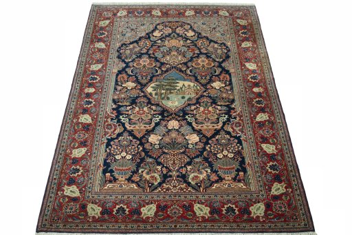 Surface texture of 1930s Kashan rug with natural Wool and intricate pattern