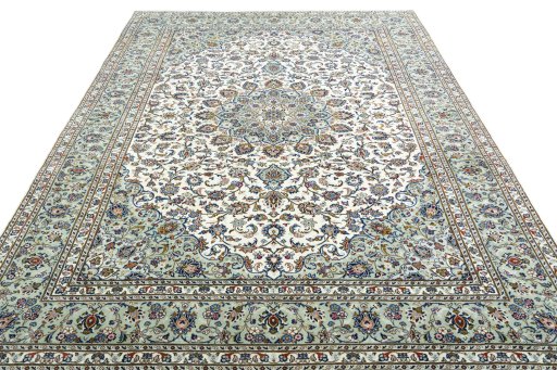 Surface texture of 2000s Kashan rug with natural Wool and intricate pattern