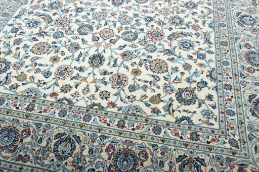 Close-up detail of 2000s Kashan rug from Iran / Persia showing Wool weave