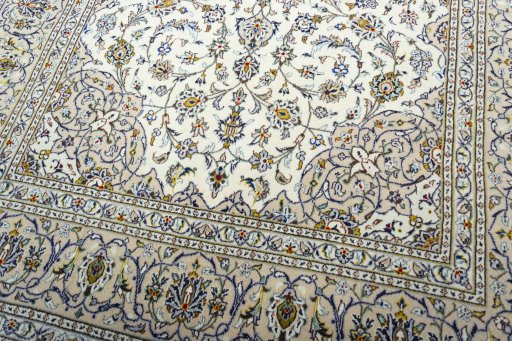Close-up detail of 2000s Kashan rug from Iran / Persia showing Wool weave