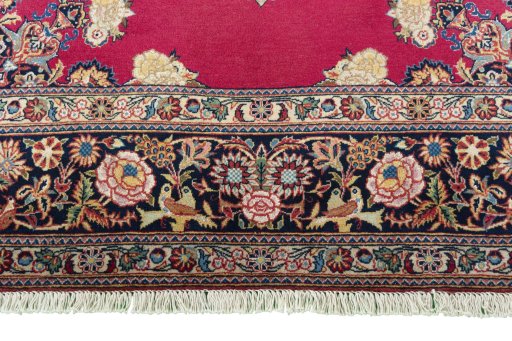 Full view of 1930s Kashan rug from Iran / Persia, 206 × 135 cm in Red tones