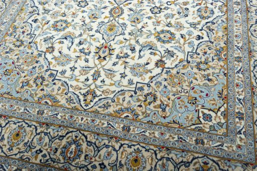 Close-up detail of 2000s Kashan rug from Iran / Persia showing Wool weave