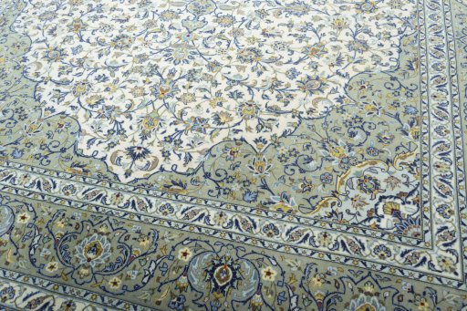 Close-up detail of 2000s Kashan rug from Iran / Persia showing Cork weave