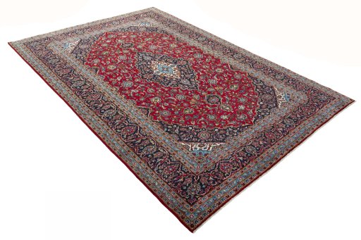 Close-up detail of 2000s Kashan rug from Iran / Persia showing Wool weave