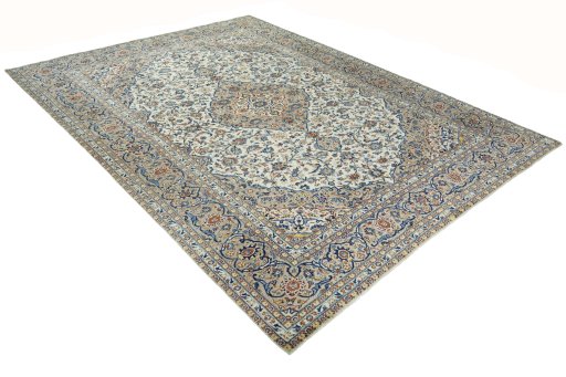 Close-up detail of 2000s Kashan rug from Iran / Persia showing Wool weave
