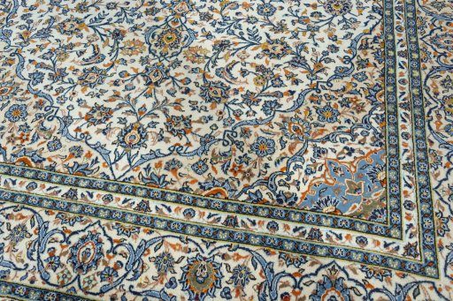 Close-up detail of 2000s Kashan rug from Iran / Persia showing Wool weave