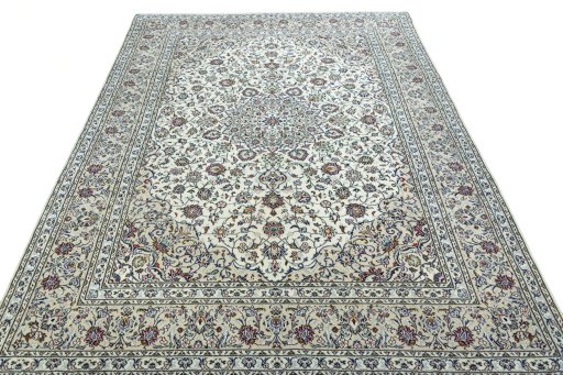 Surface texture of 2000s Kashan rug with natural Wool and intricate pattern
