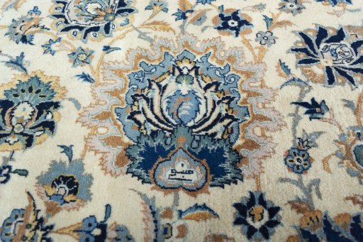 Close-up detail of 1970s Kashan rug from Iran / Persia showing Cork weave