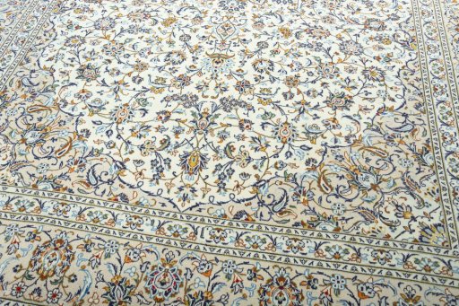 Close-up detail of 2000s Kashan rug from Iran / Persia showing Wool weave
