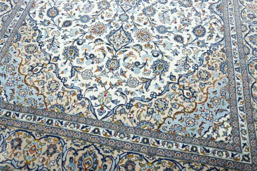 Close-up detail of 2000s Kashan rug from Iran / Persia showing Wool weave