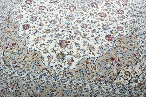 Close-up detail of 2000s Kashan rug from Iran / Persia showing Wool weave