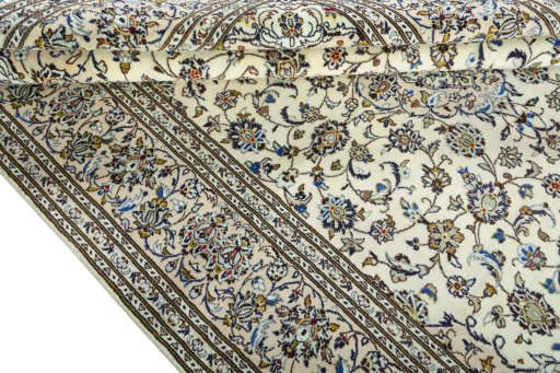 Close-up detail of 2000s Kashan rug from Iran / Persia showing Wool weave