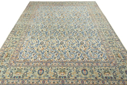 Surface texture of 2000s Kashan rug with natural Wool and intricate pattern