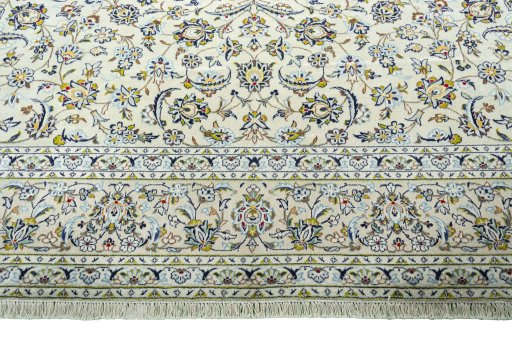 Full view of 1970s Kashan rug from Iran / Persia, 404 × 300 cm in Beige tones