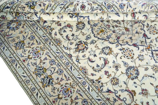 Close-up detail of 2000s Kashan rug from Iran / Persia showing Wool weave