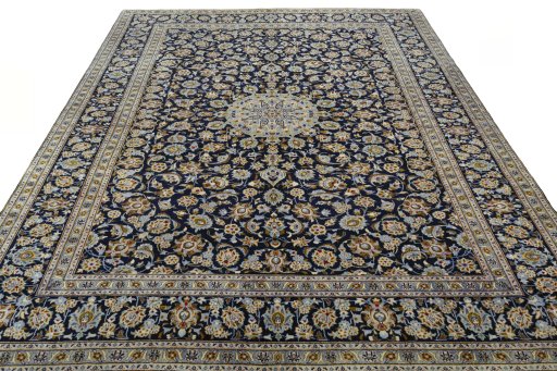 Surface texture of 1970s Kashan rug with natural Wool and intricate pattern