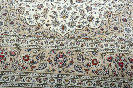 Close-up detail of 2000s Kashan rug from Iran / Persia showing Wool weave