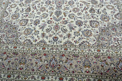 Close-up detail of 2000s Kashan rug from Iran / Persia showing Wool weave
