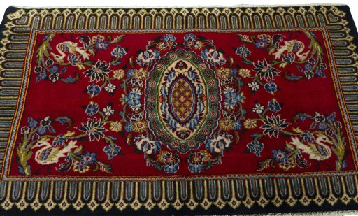 Surface texture of New Kashan rug with natural Wool and intricate pattern