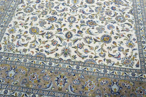 Close-up detail of 2000s Kashan rug from Iran / Persia showing Wool weave
