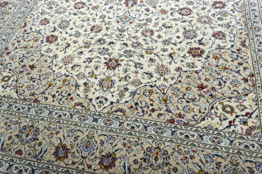 Close-up detail of 2000s Kashan rug from Iran / Persia showing Wool weave