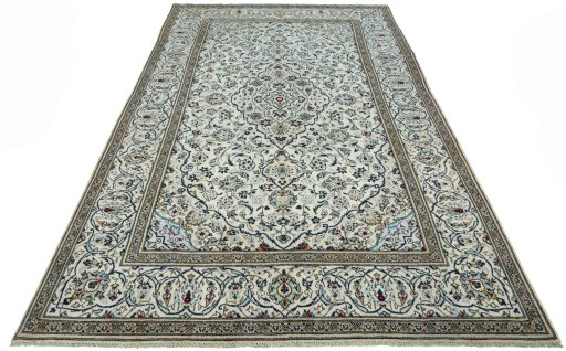 Surface texture of 2000s Kashan rug with natural Wool and intricate pattern