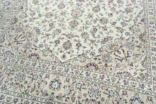 Close-up detail of 2000s Kashan rug from Iran / Persia showing Cork weave