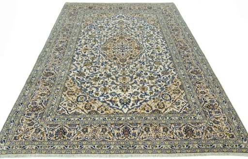 Surface texture of 2000s Kashan rug with natural Wool and intricate pattern