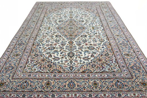 Surface texture of 2000s Kashan rug with natural Wool and intricate pattern