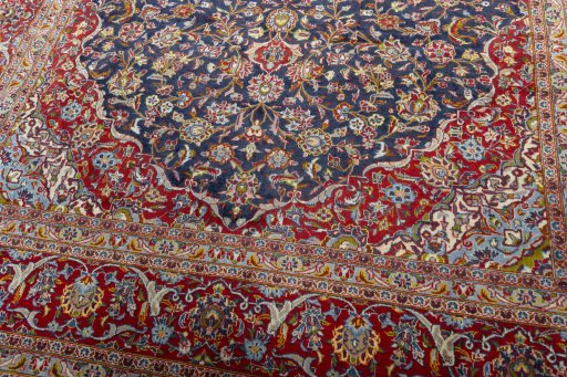 Close-up detail of 2000s Kashan rug from Iran / Persia showing Cork weave