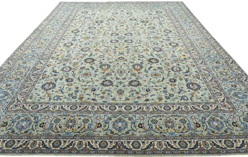 Surface texture of 2000s Kashan rug with natural Wool and intricate pattern