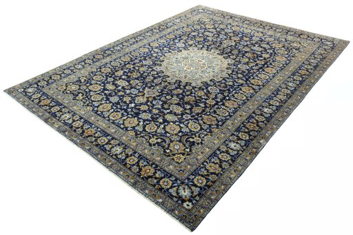 Corner detail of 1970s Kashan rug showing border pattern and Wool pile