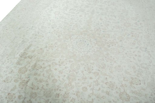 Backside of handmade 1970s Kashan rug showing knot structure and weave density