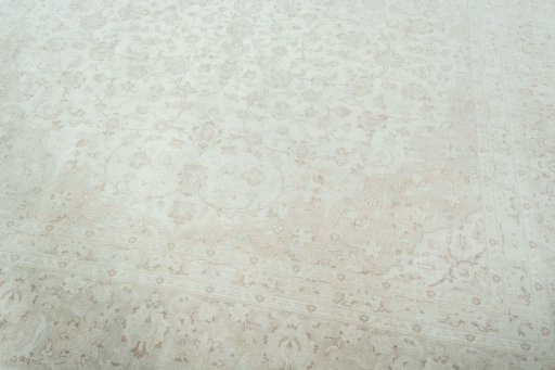 Close-up detail of 1970s Kashan rug from Iran / Persia showing Wool weave