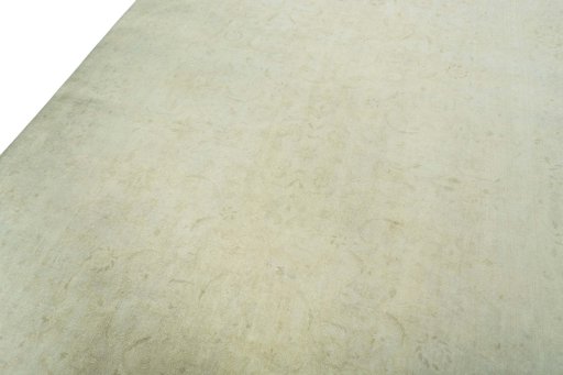 Backside of handmade 1970s Kashan rug showing knot structure and weave density