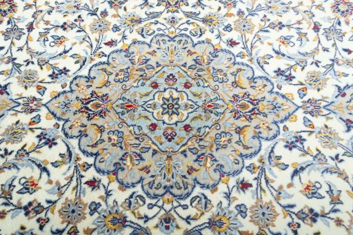 Central medallion detail of New Kashan rug from Iran / Persia
