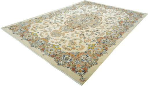 Corner detail of 1970s Kashan rug showing border pattern and Wool pile