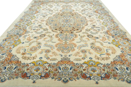 Surface texture of 1970s Kashan rug with natural Wool and intricate pattern