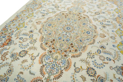 Backside of handmade 1970s Kashan rug showing knot structure and weave density