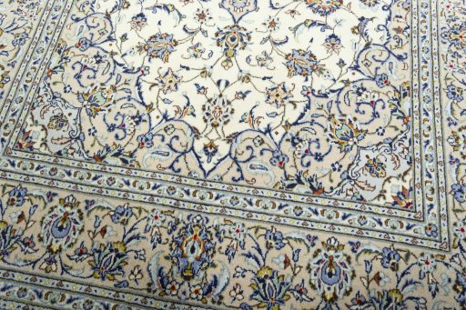 Close-up detail of 2000s Kashan rug from Iran / Persia showing Wool weave