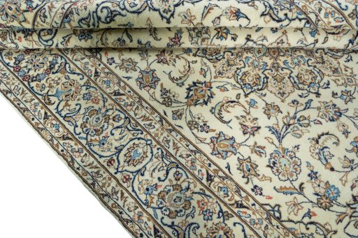 Close-up detail of New Kashan rug from Iran / Persia showing Wool weave
