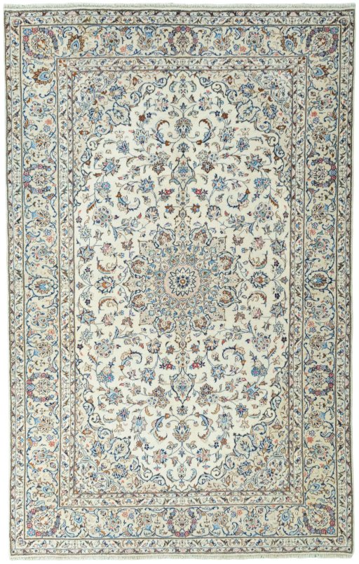 Full view of New Kashan rug from Iran / Persia, 315 × 200 cm in Beige tones