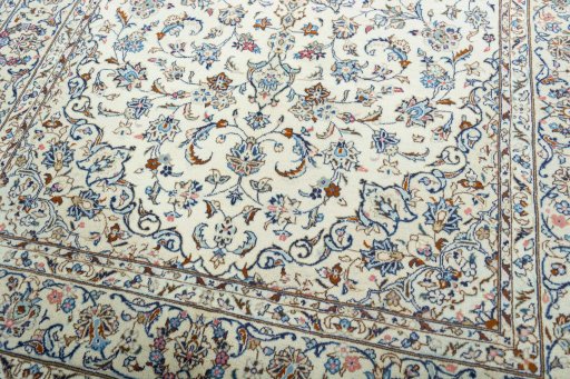 Close-up detail of New Kashan rug from Iran / Persia showing Wool weave