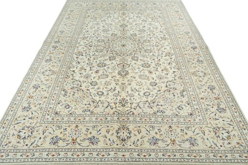 Surface texture of 2000s Kashan rug with natural Wool and intricate pattern