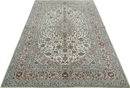 Surface texture of New Kashan rug with natural Wool and intricate pattern