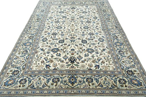 Surface texture of New Kashan rug with natural Wool and intricate pattern