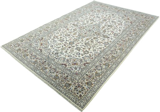 Corner detail of New Kashan rug showing border pattern and Wool pile