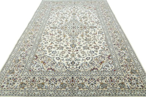 Surface texture of New Kashan rug with natural Wool and intricate pattern