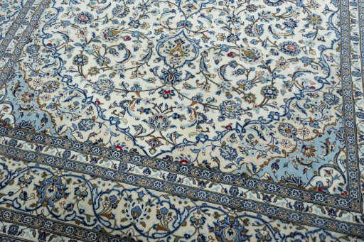 Close-up detail of New Kashan rug from Iran / Persia showing Wool weave